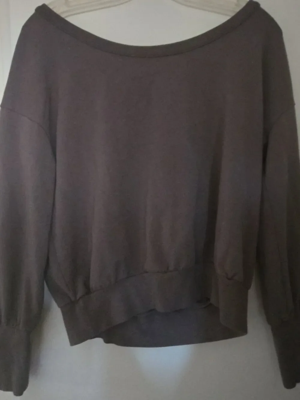 Cuyana French Terry Pleat-Back Sweatshirt Women's M Taupe Grey Boatneck